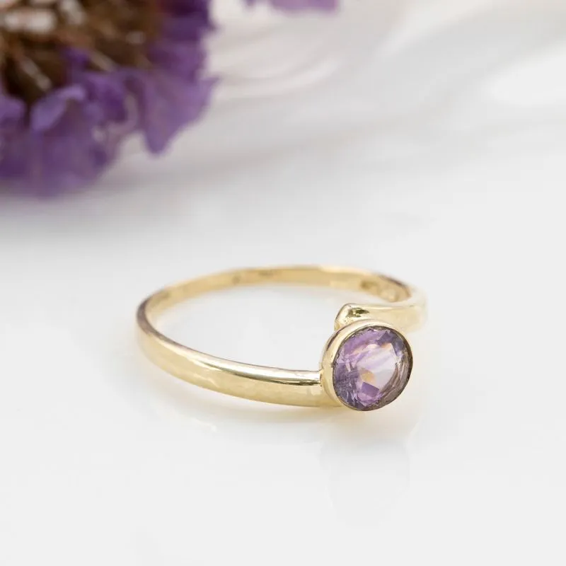 14K Gold Round Gemstone Dainty Wave Gold Ring