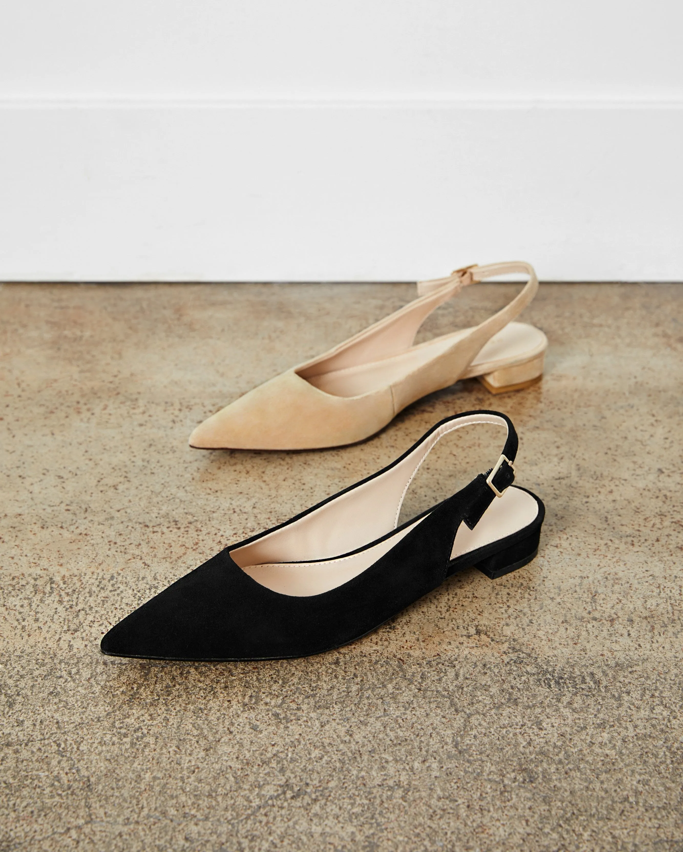 Aali Flat - Black