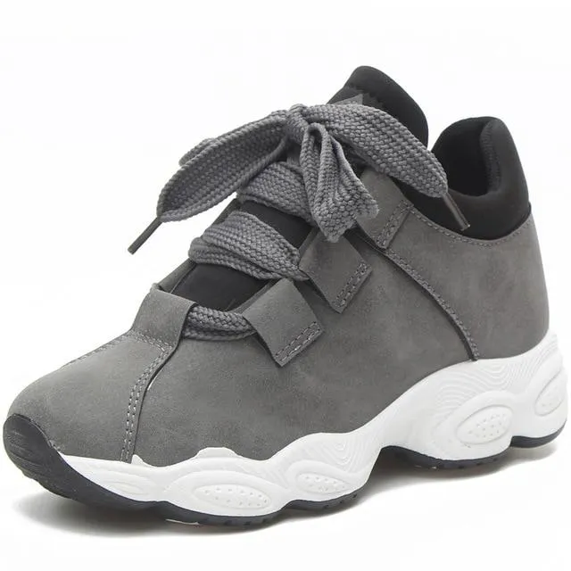 Autumn Winter Comfortable Casual Pig Suede Platform Sneakers for Women