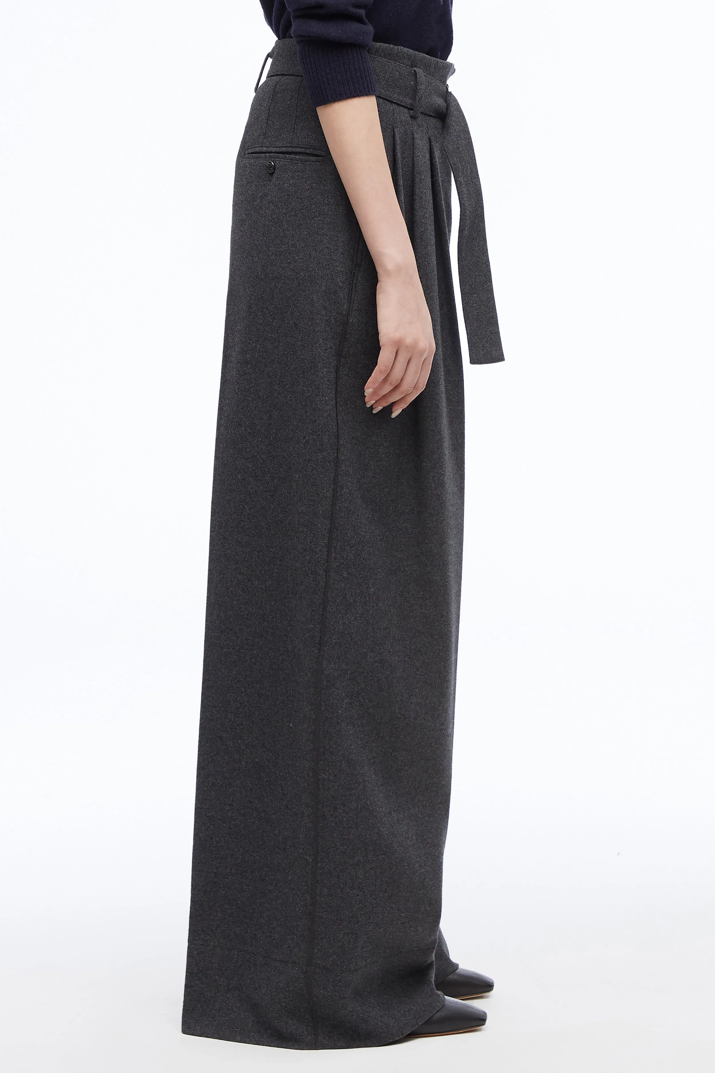 Oversized Pleated Pant