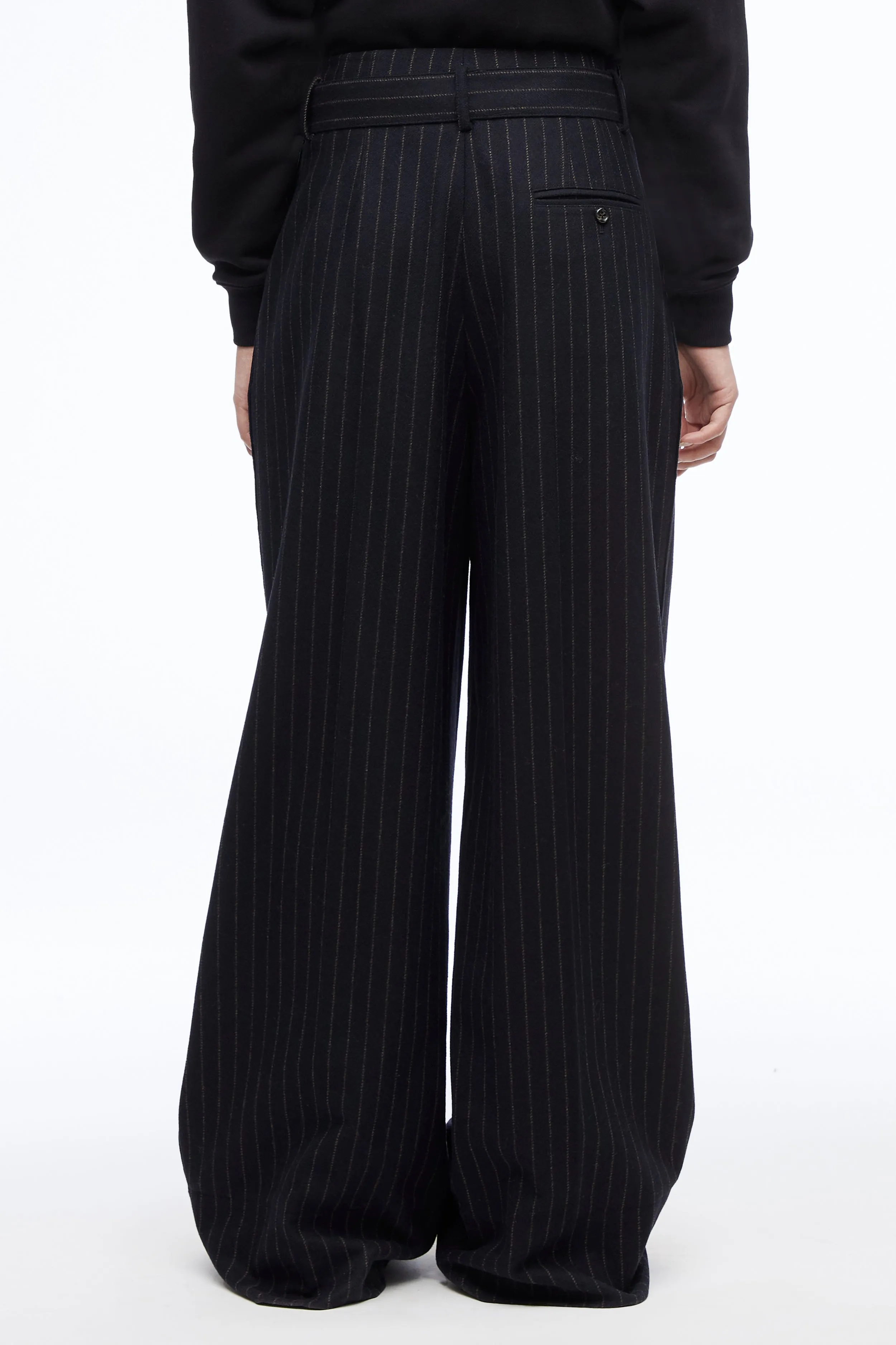 Oversized Pleated Pant